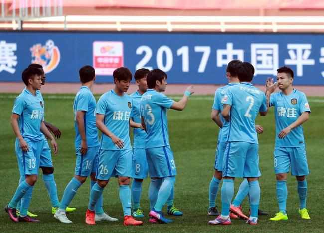 美妇岳出轨迎合高潮